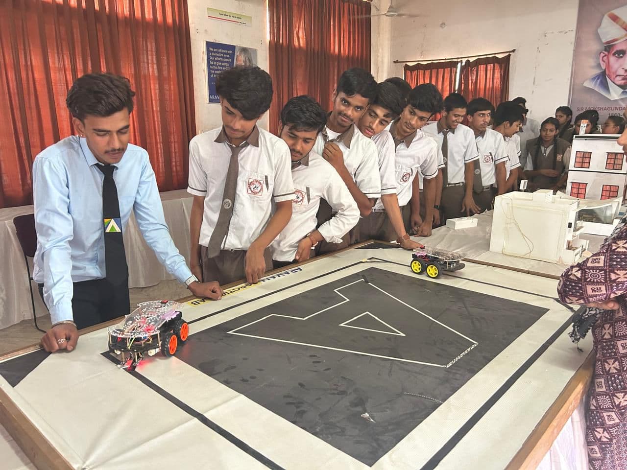 hindi medium school in udaipur